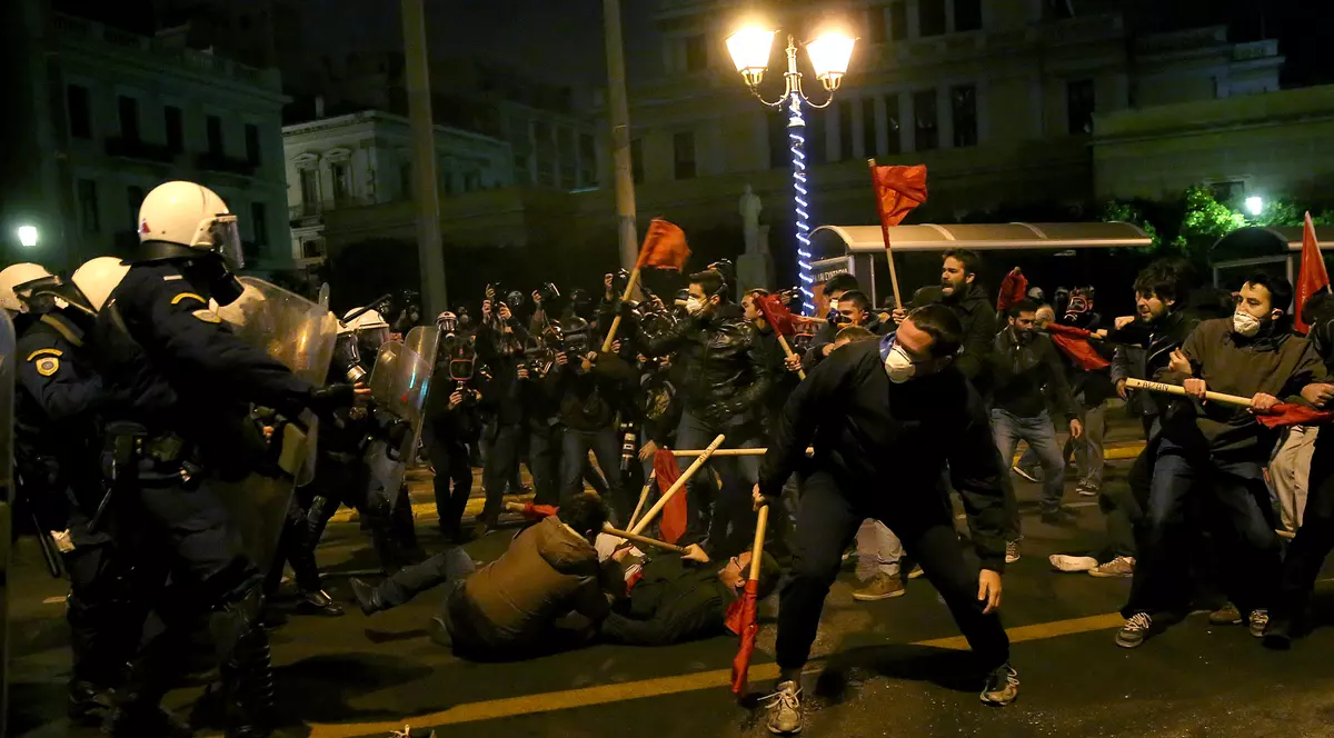 Proteste violente în Grecia, față de vizita lui Barack Obama | VIDEO