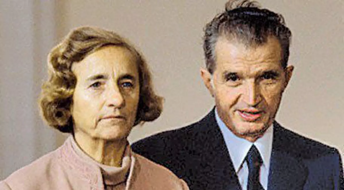 Poveștile neștiute din ”Epoca de Aur”: Regina Angliei s-a ascuns în tufiș de soții Ceaușescu