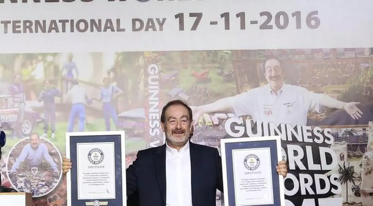 Un libanez are cea mai mare colecție de mașini. El a intrat pentru a treia oară în Cartea Recordurilor