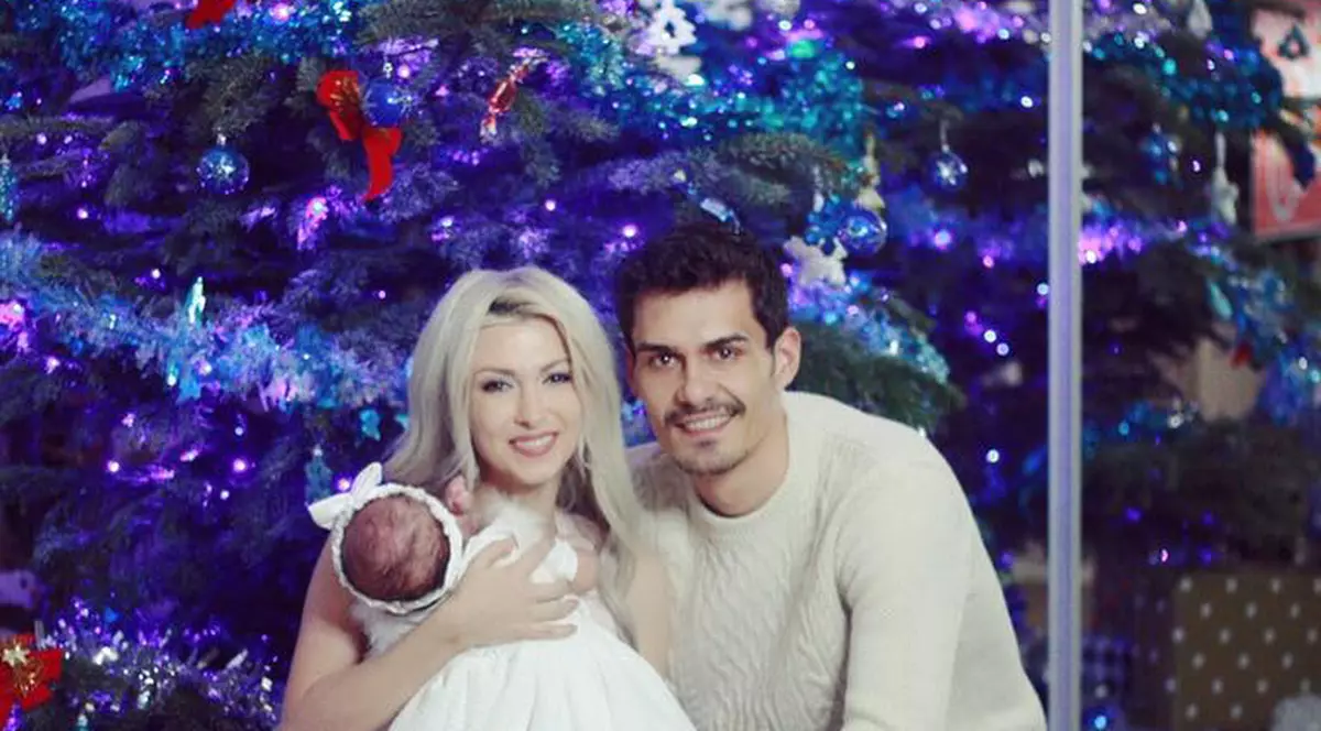 Imagine de colecție cu Andreea Bălan, George Burcea și fetița lor