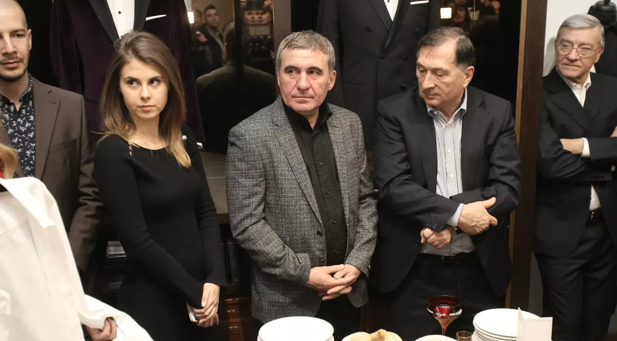 Fiica antrenorului Dumitru Dumitriu este de o frumusețe răpitoare! Fata are 19 ani și este studentă / GALERIE FOTO