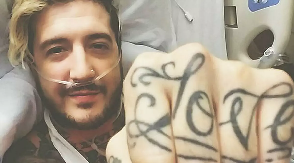 Solistul Mice & Men, mesaj sfâșietor de pe patul de spital
