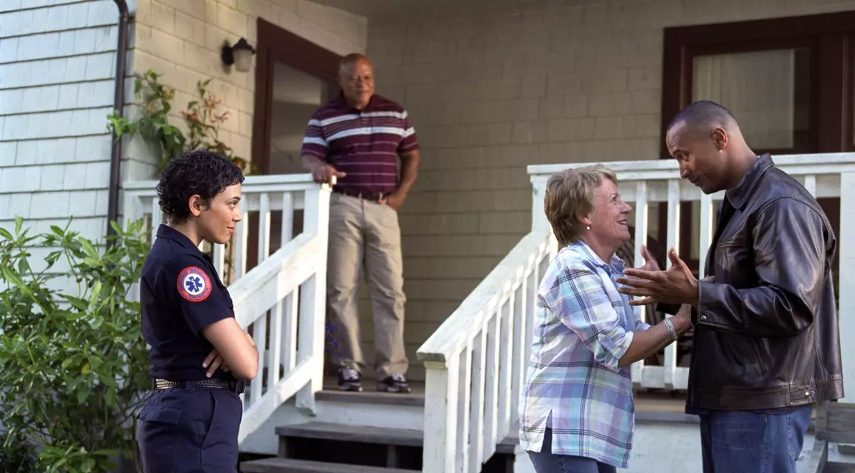 Barbara Tarbuck a murit la 74 de ani