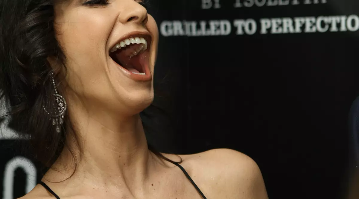 EXCLUSIV / Ramona Bădescu a găsit tată, urmează copilul. Maternitate la 50 de ani