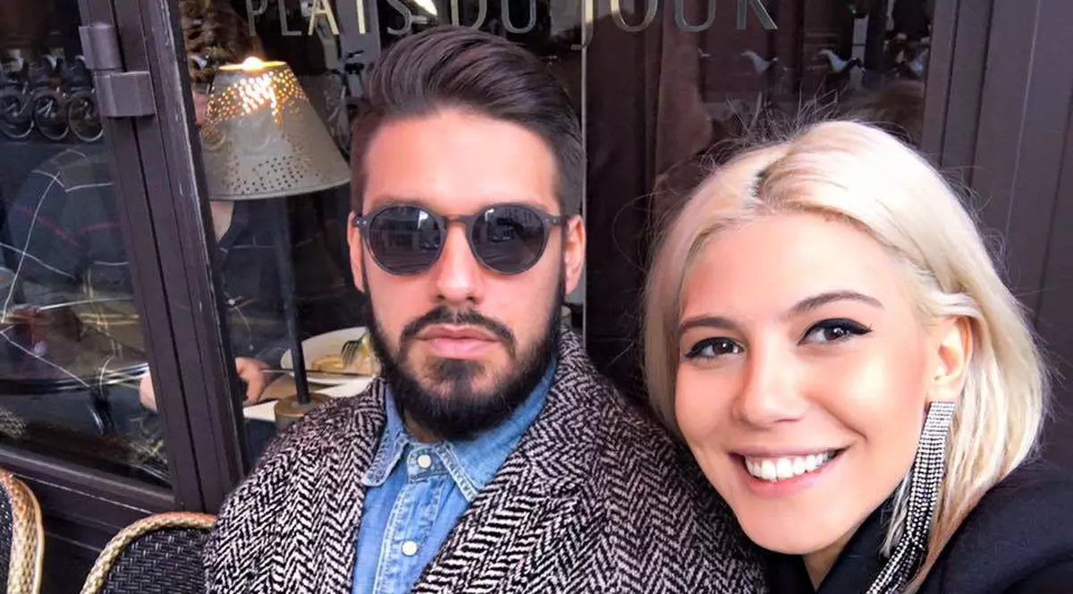 EXCLUSIV/ De ce s-a temut, de aia nu a scăpat. Fiica lui Sore a pus mâna pe microfon