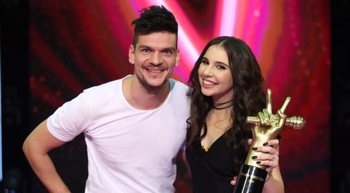 Tudor Chirilă și teodora Buciu după ce au câștigat Vocea României 2016