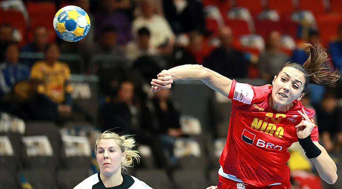 Cristina Zamfir a înlocuit-o cu brio pe Cristina Neagu în meciul cu Germania, scor 23-22