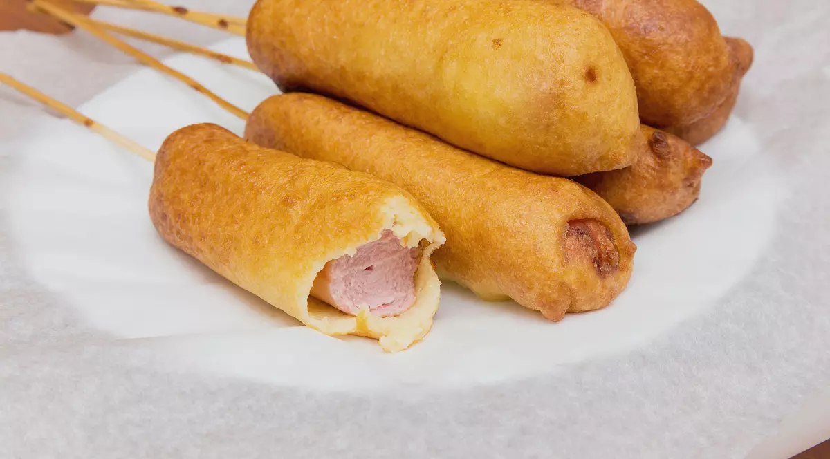 crenvurști în aluat