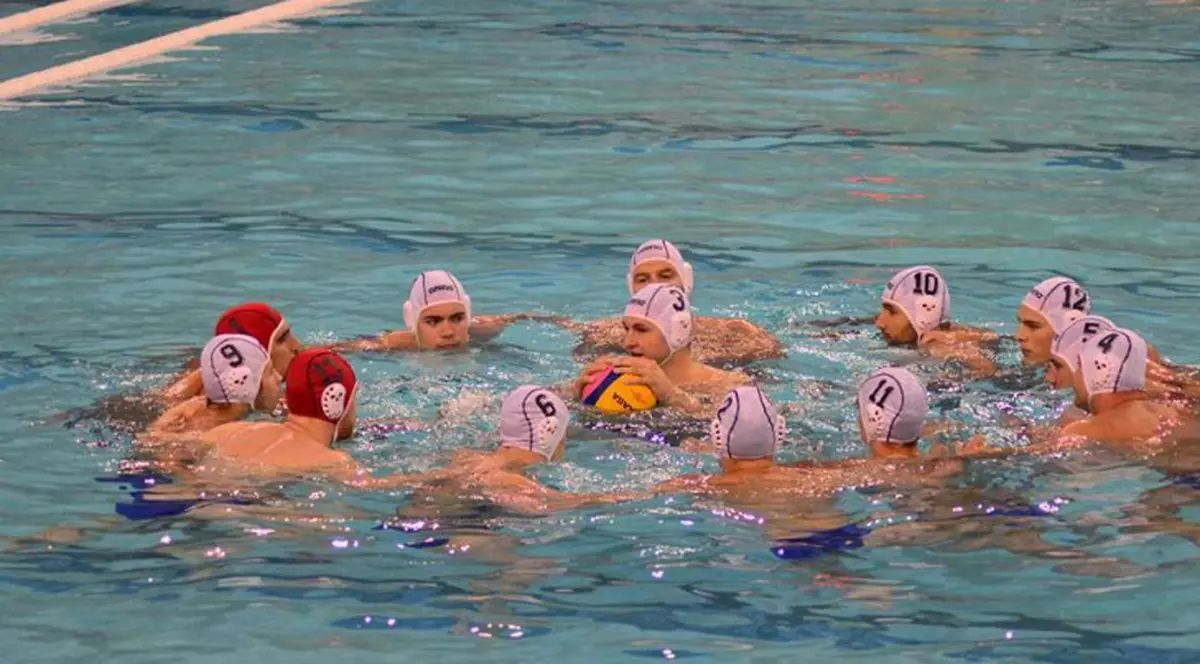 Steaua a surclasat CSM Digi Oradea în Superliga de polo.