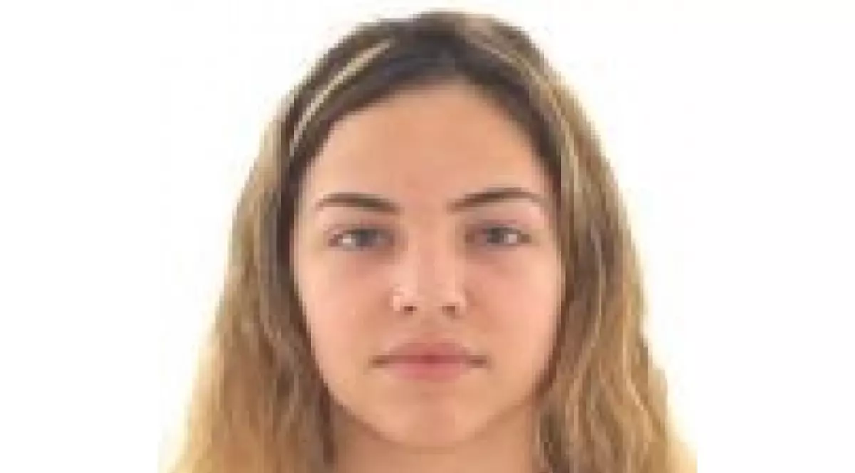 O adolescentă din Dâmbovița a dispărut de două săptămâni. Sorina Georgiana Mîndrican a fugit de acasăO adolescentă din Dâmbovița a dispărut de două săptămâni. Sorina Georgiana Mîndrican a fugit de acasă