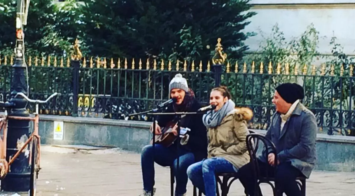 finala vocea romaniei 2016 tudor chirila si concurentii lui au cantat pe strada