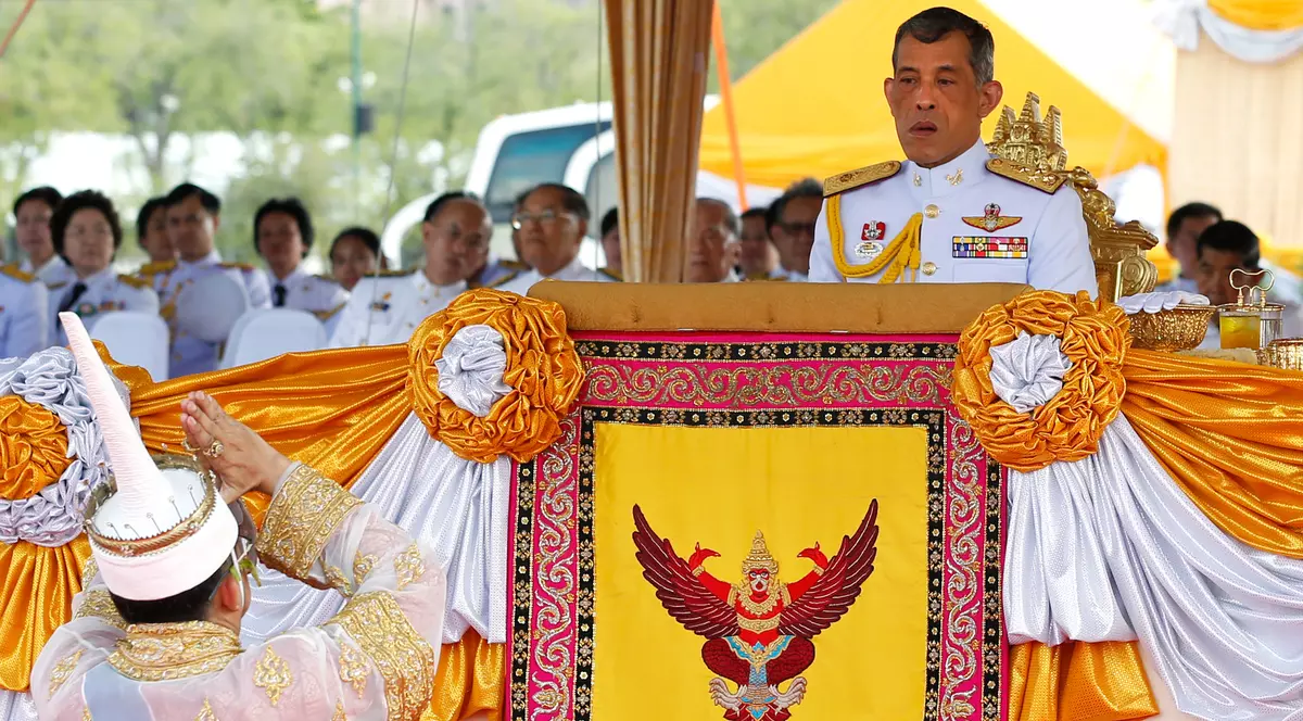 Thailanda are un nou monarh! Prinţul moştenitor Maha Vajiralongkorn, proclamat rege