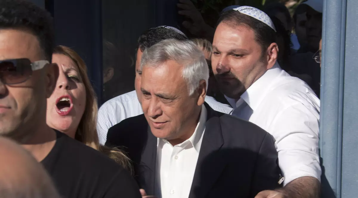 Fostul președinte israelian Moshe Katsav, condamnat pentru viol, va fi eliberat condiționat din închisoare