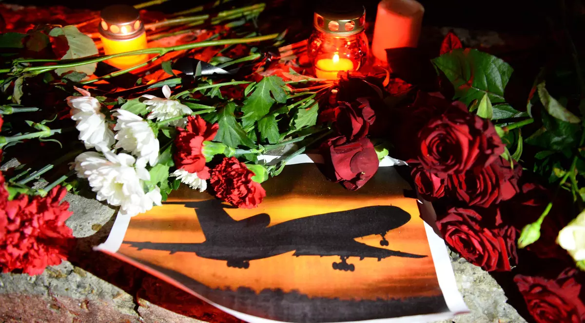 Doliu în Rusia | Victimele tragediei aviatice, comemorate la Soci. Toto Cutugno ar fi putut să se afle la bordul avionului prăbușit