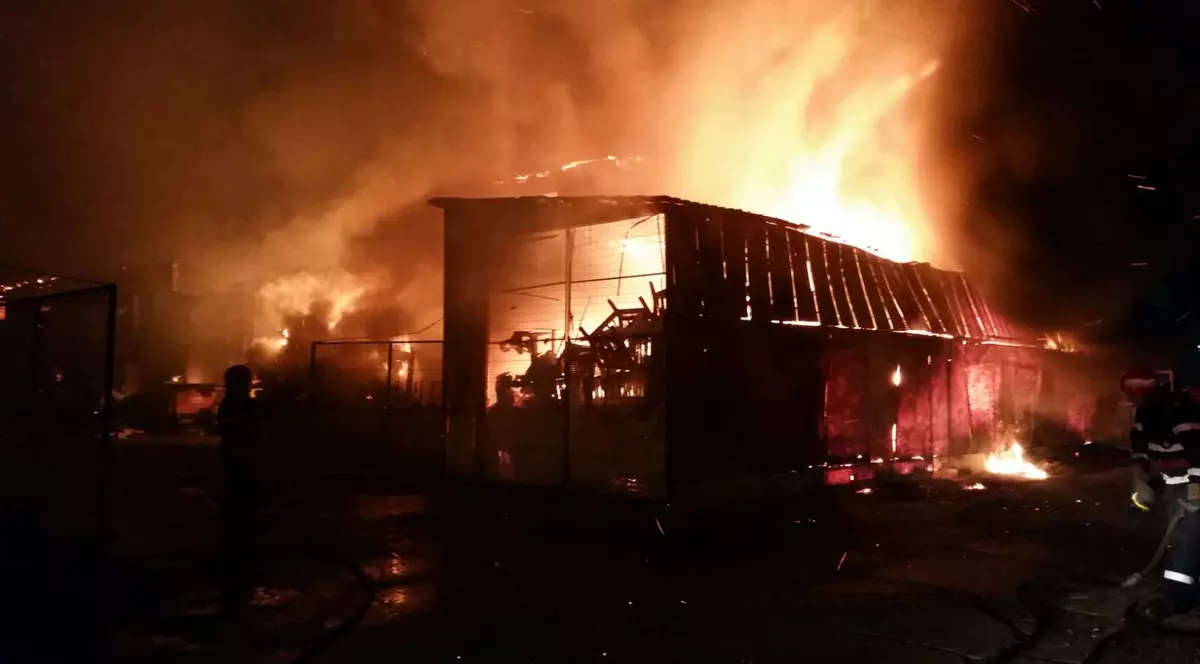 Incendiu lângă Primăria din Agigea