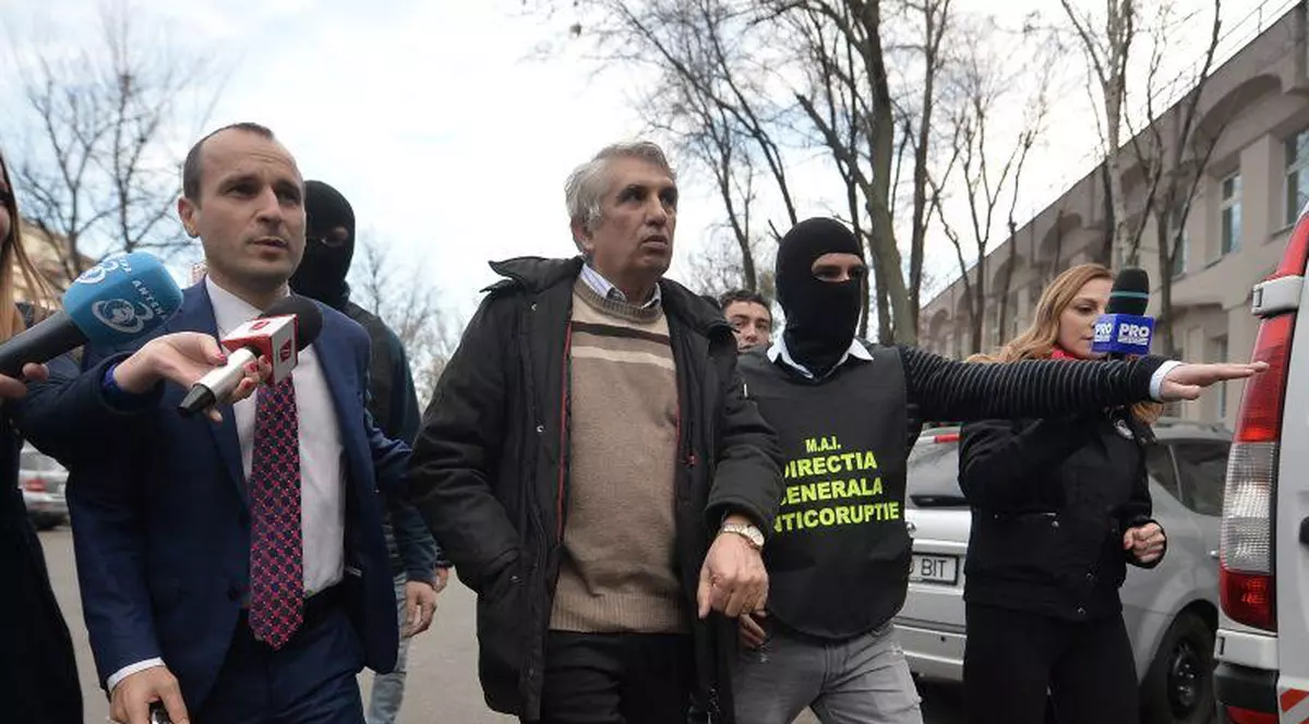 Problemele chirurgului Burnei au început încă de anul trecut, când a răbufnit la adresa rezidenților: ”La dracu să te ia de proastă!”