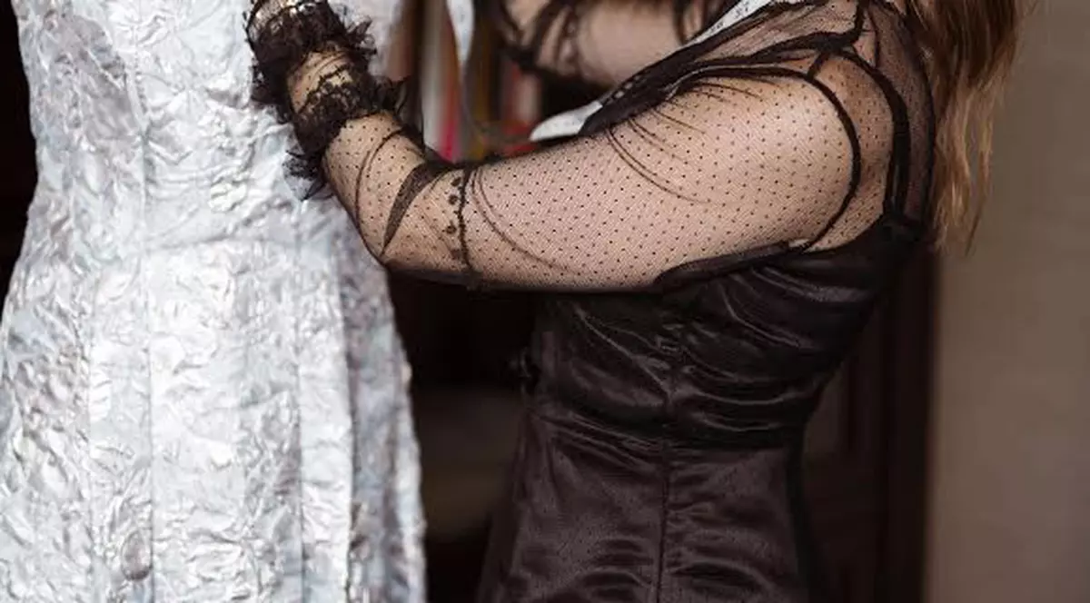 EXCLUSIV O mai țineți minte pe solista Dina Gabri?  Românca a devenit Dina Melwani, vedetă a festivalurilor de modă din Dubai