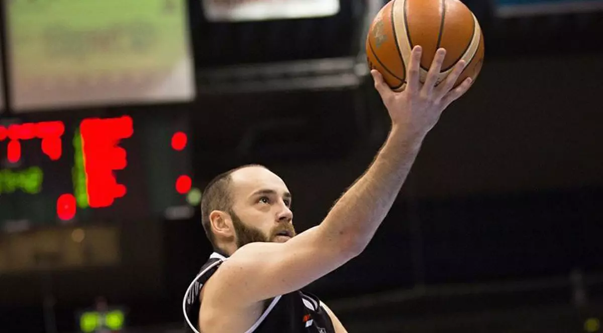 U-BT Cluj și Steaua CSM EximBank conduc în semifinalele Ligii Naționale masculine de baschet