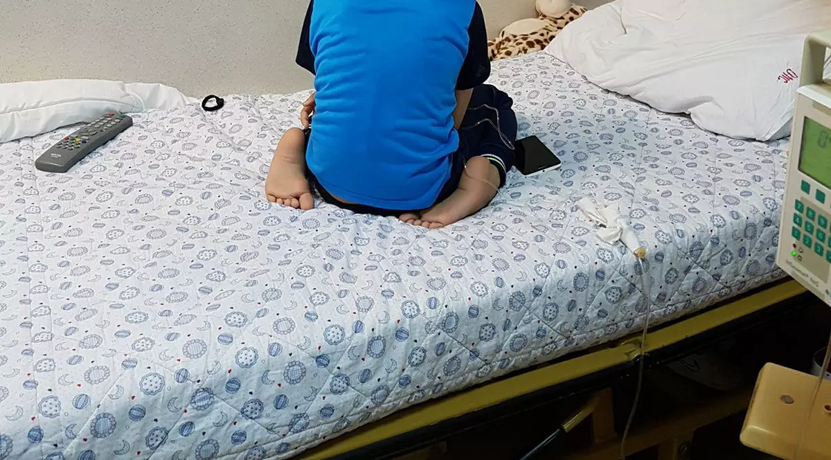 Țintuiți în spital și de sărbători!