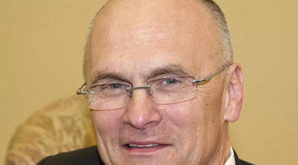 O nouă lovitură pentru Trump. Andrew Puzder, nominalizat pentru funcția de secretar al Muncii, și-a retras candidatura