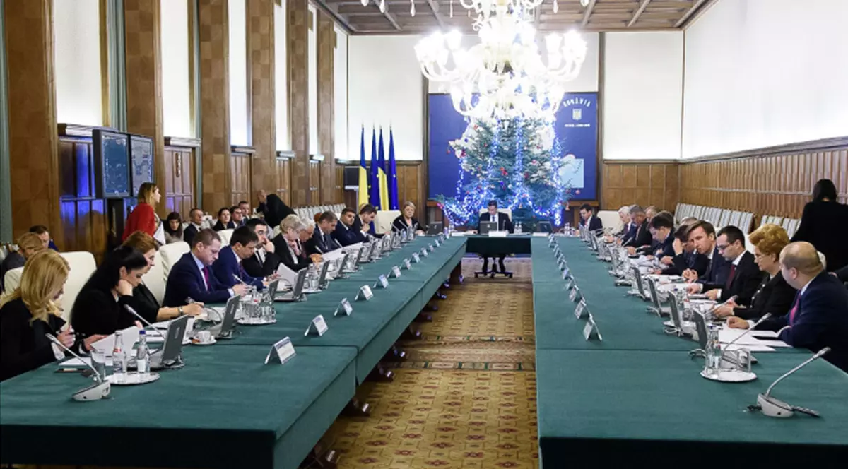 Discuții la Palatul Victoria despre salariile din învățământ