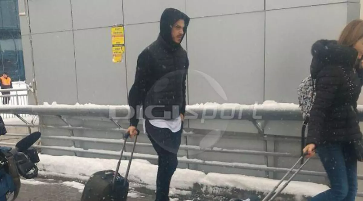 Boldrin s-a întors la București. Tamaș a mers în pantaloni scurți prin ninsoare!