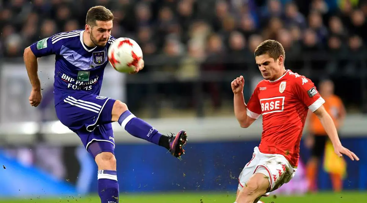 Derby românesc în Belgia. Răzvan Marin le-a blocat saltul pe locul 1 lui Stanciu și Chipciu / VIDEO