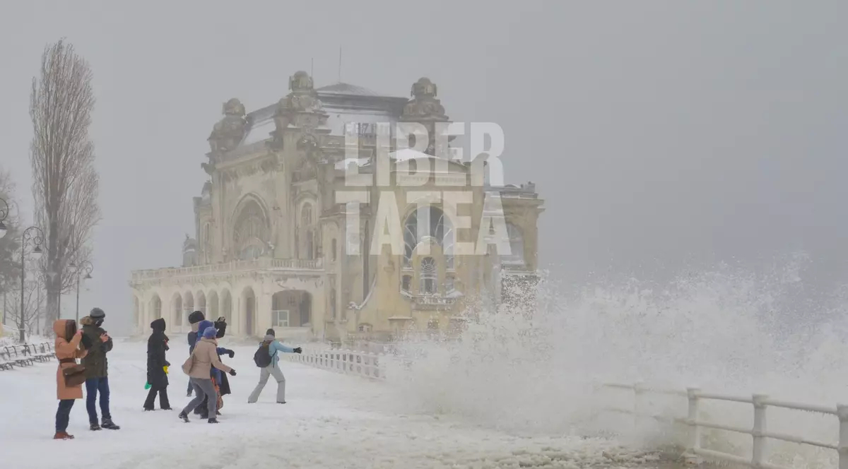 Cazinoul din Constanța rămâne la Compania Națională de Investiții încă doi ani. Simbolul de la malul mării se degradează în continuare