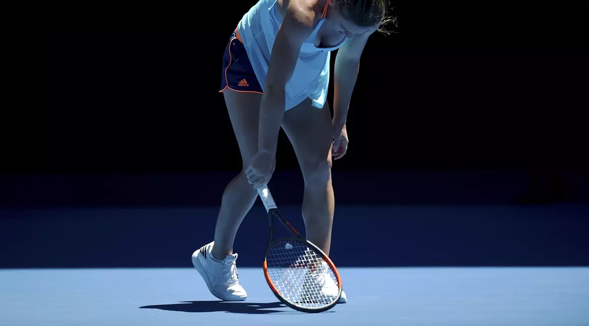 De ce se accidentează atât de des Simona Halep. Un specialist pune diagnosticul: ”E ceva care nu e pus la punct” / EXCLUSIV