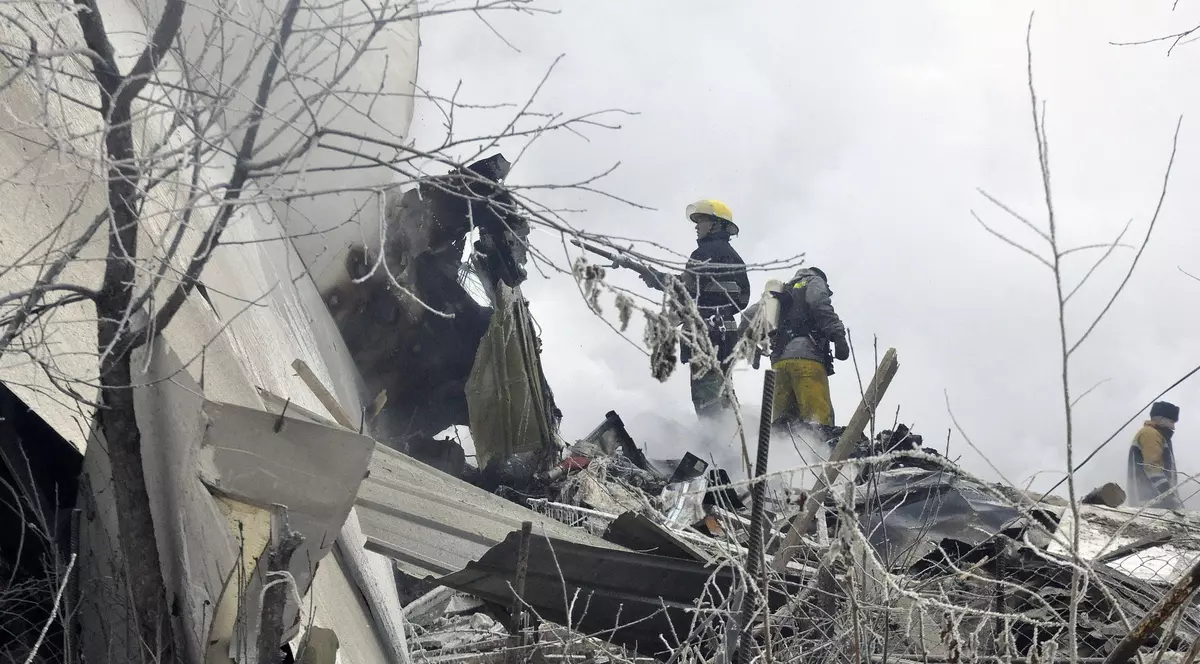 Accident aviatic în Kîrgîzstan. Bilanțul tragediei aviatice a ajuns la 37 de morți | FOTO