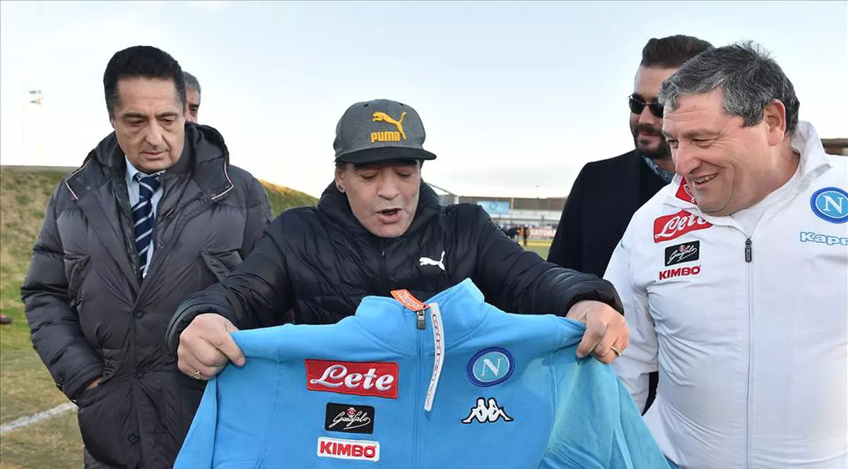 Maradona va fi declarat cetățean de onoare la Napoli