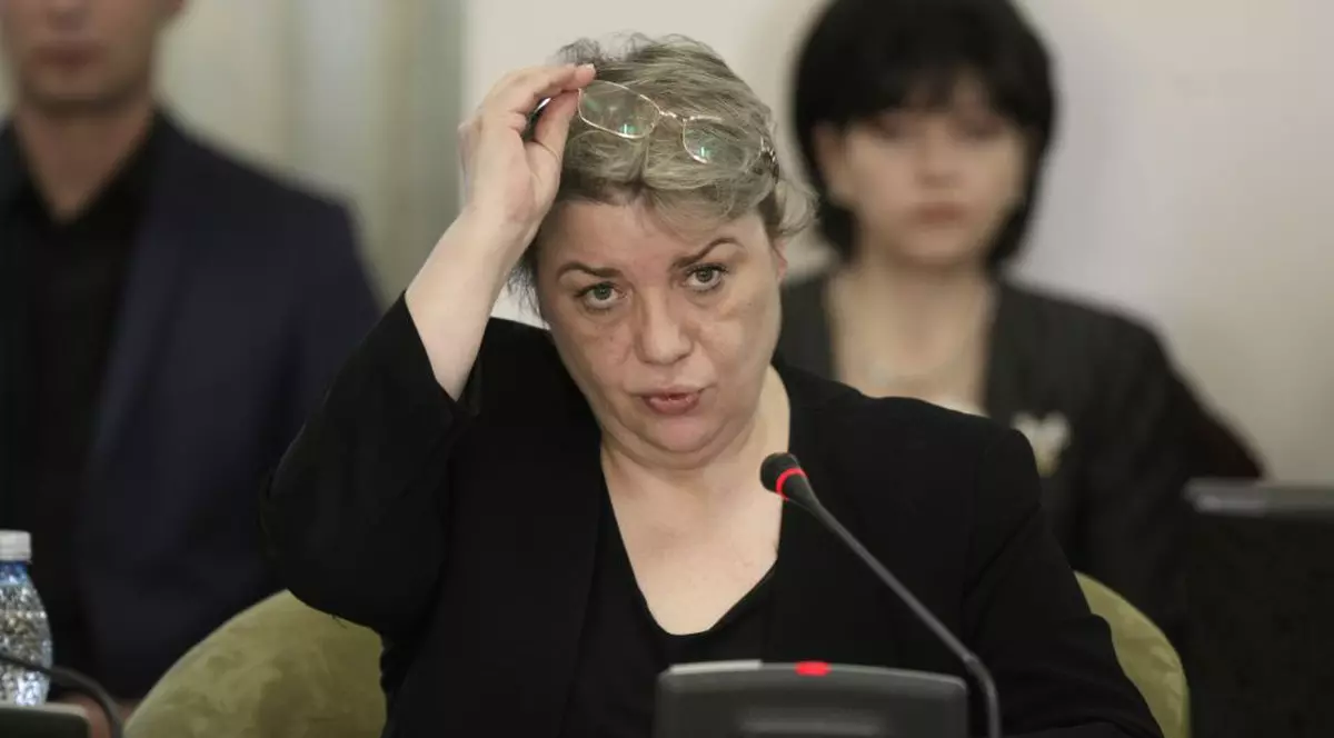 Salarii mai mari cu 75% pentru angajații Ministerului Dezvoltării Regionale