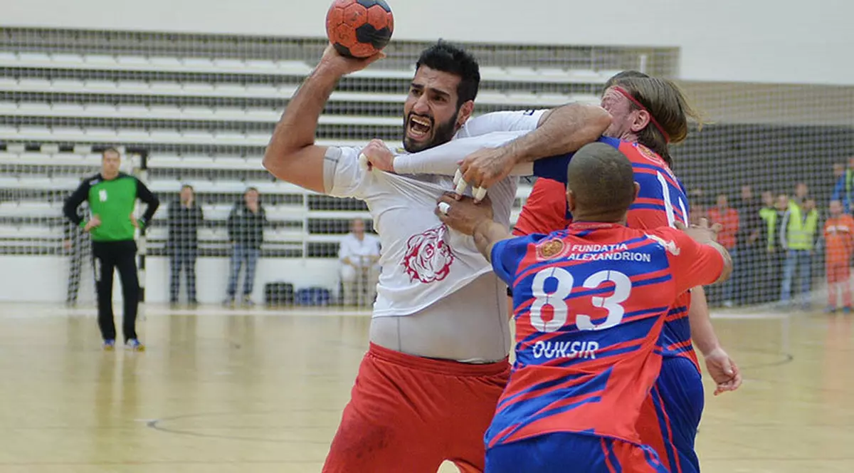 Dinamo - Steaua este capul de afiș al sferturilor Cupei României, potrivit tragerii la sorți efectuate marți, la sediul Federației Române de Handbal.