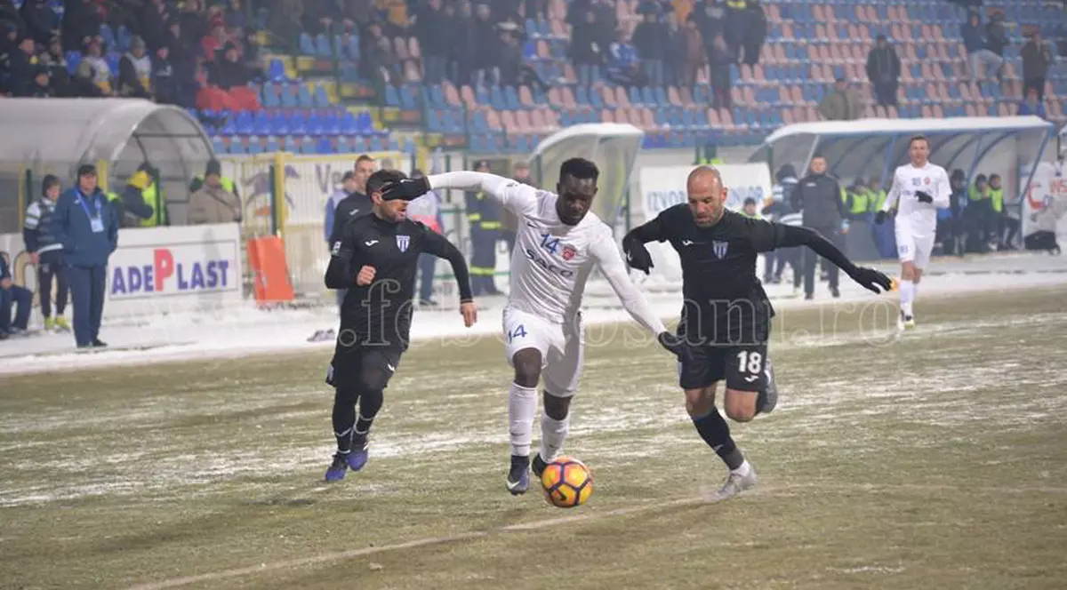 Liga I, etapa a 23-a. FC Botoșani - CSU Craiova 1-0. Cântă Kuku și bagă pucul în ațe! Oltenii au făcut contestație | FOTO