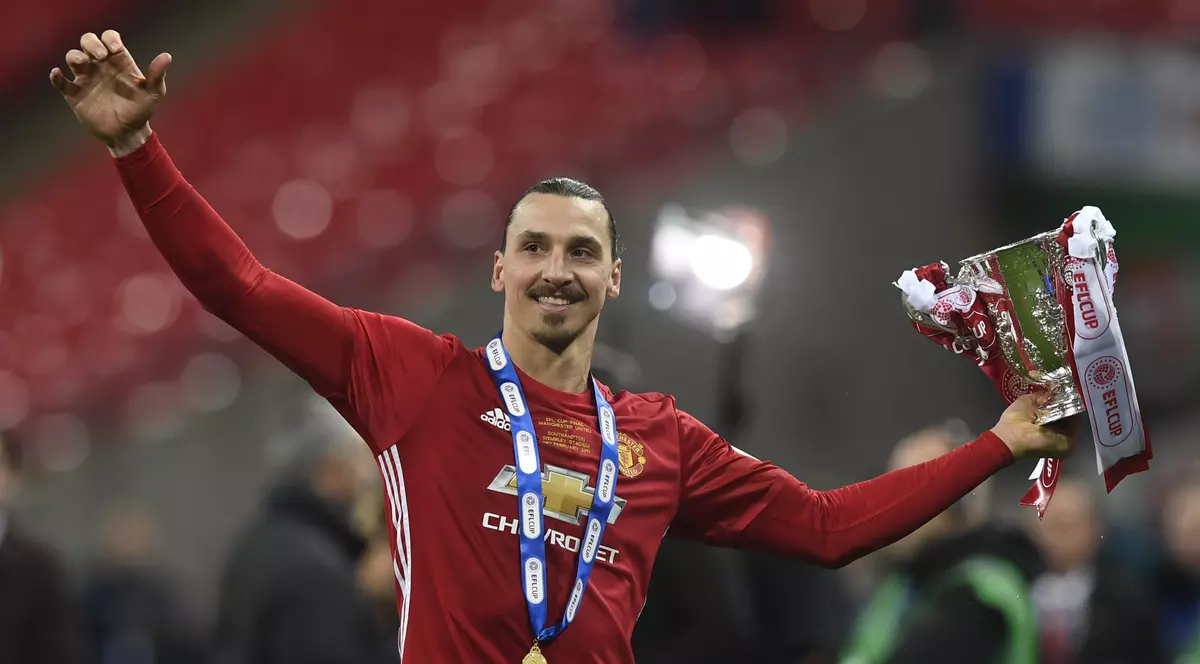 Zlatan Ibrahimovic a câștigat recent Cupa Ligii Angliei cu Manchester United. (FOTO: EPA)