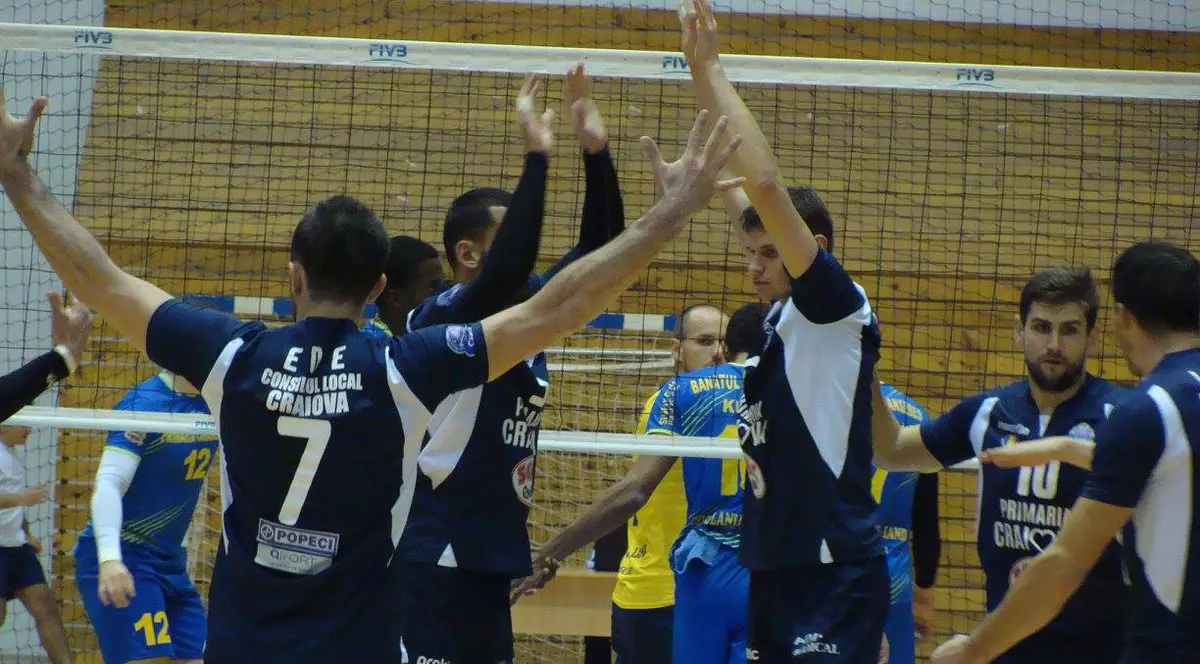 SCM Craiova a bătut Tricolorul, VCM Piatra Neamț - spre liga secundă