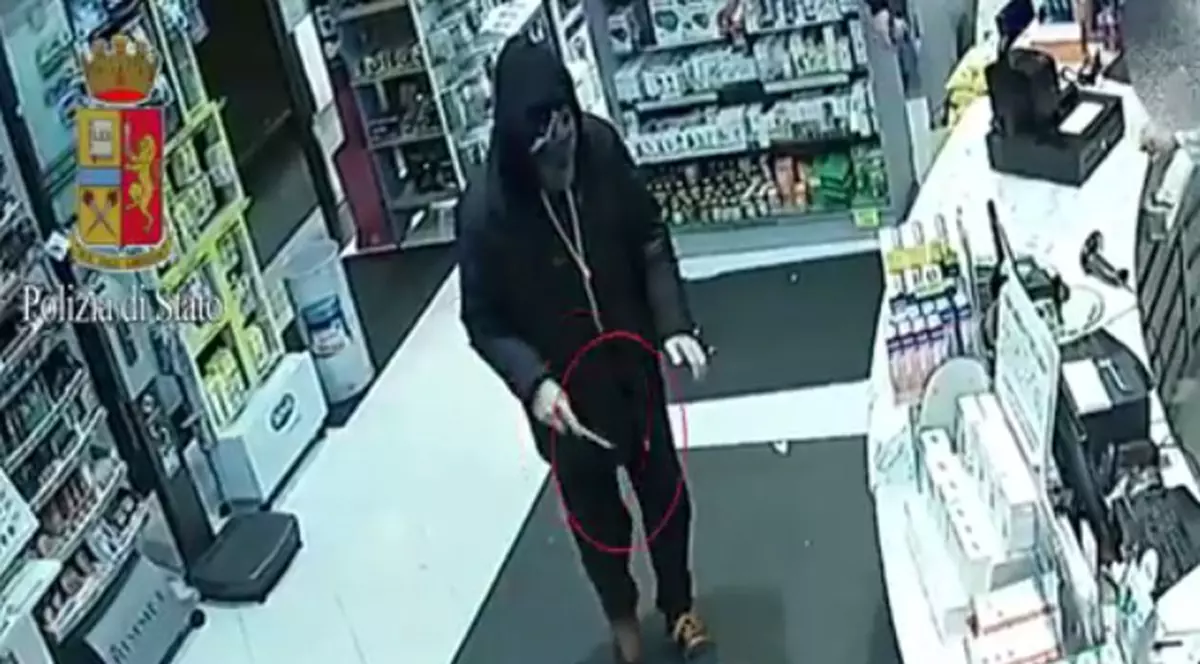 Un român curajos a prins un hoț, în Italia