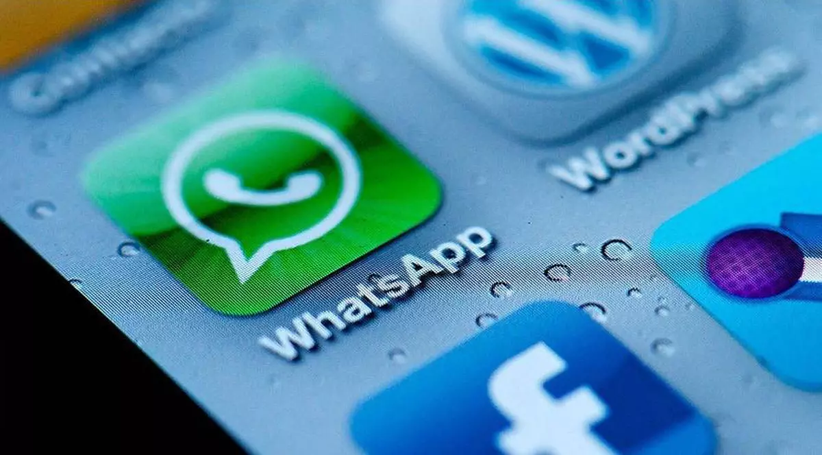 WhatsApp lansează funcția Status