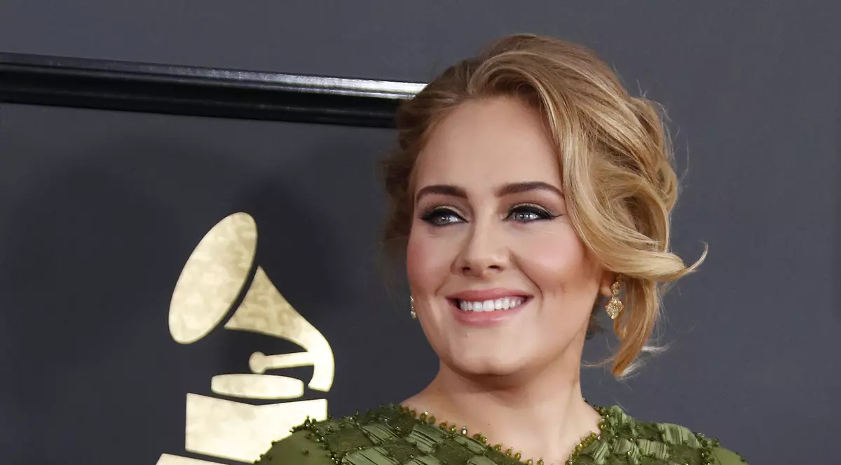 Adele negociază pentru a-și face debutul într-un musical