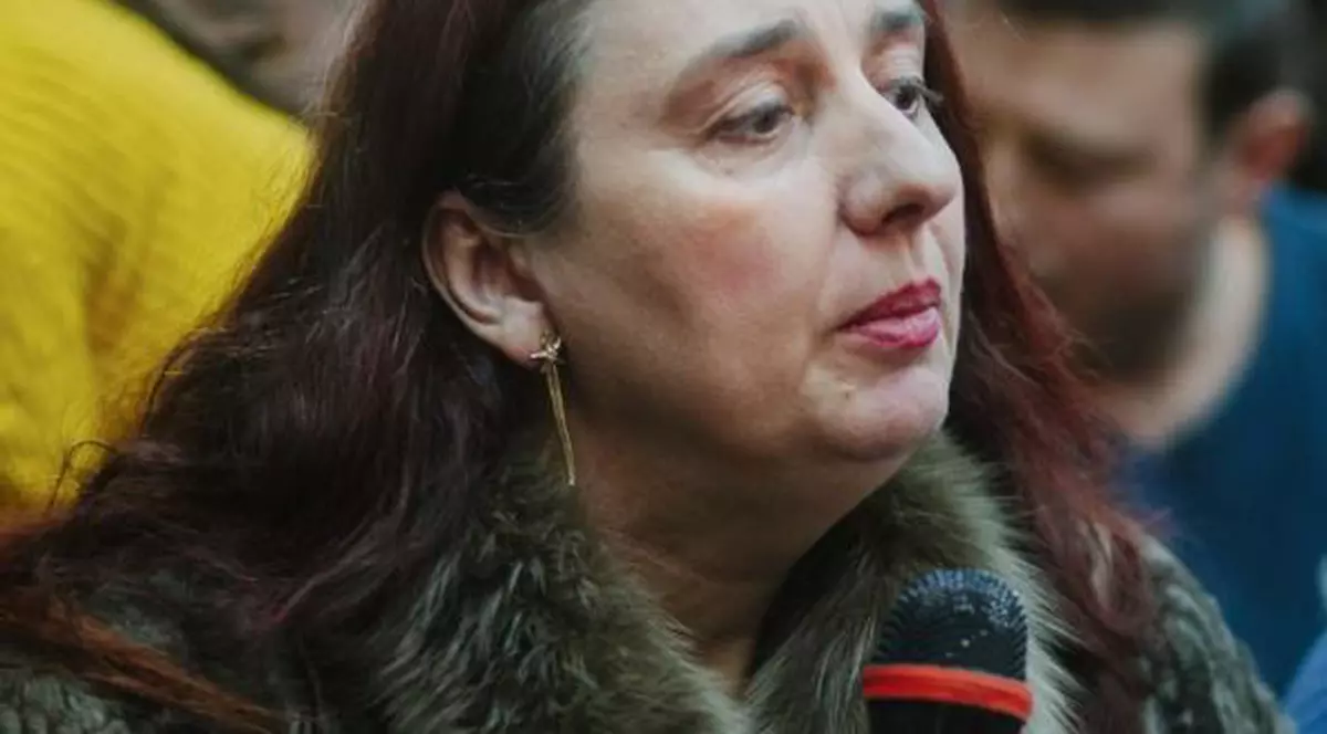 Cine este Luiza Căzănescu, cea care a atacat în instanță Ordonanța 14