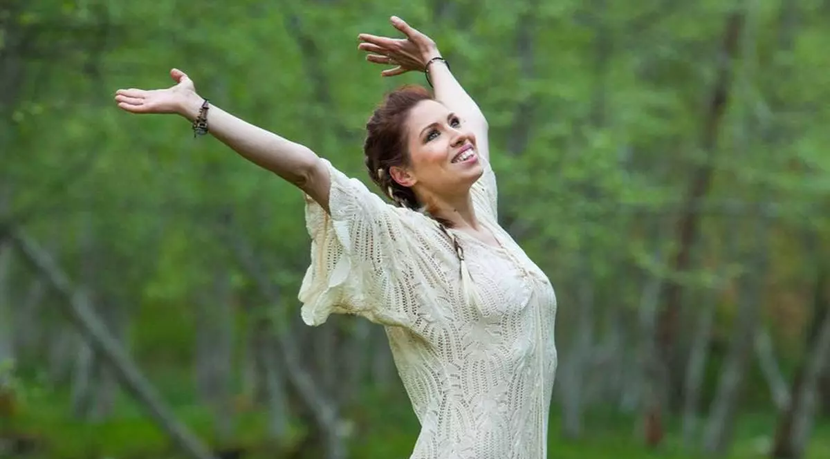 Cristina Bălan, câștigătoarea de la Vocea României 2015, mesaj pentru protestatari. "Ieșiți în stradă, e nevoie de fiecare om"