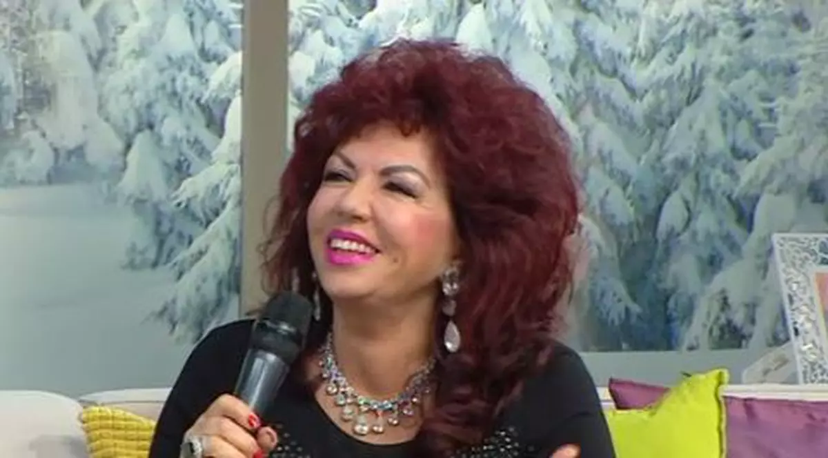 Carmen Harra are bijuterii de zeci de mii de euro. Le-a arătat la TV