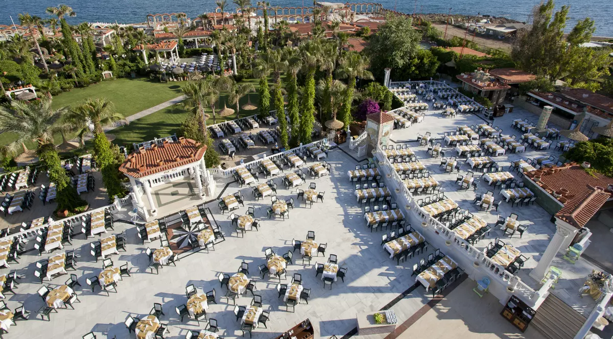 Vacanța la români se face cu cazare la bunici, părinți sau prieteni