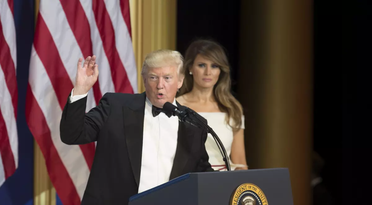 Melania Trump, abuzată de soțul ei? Ce spun specialiștii în limbajul corpului despre relația celor doi