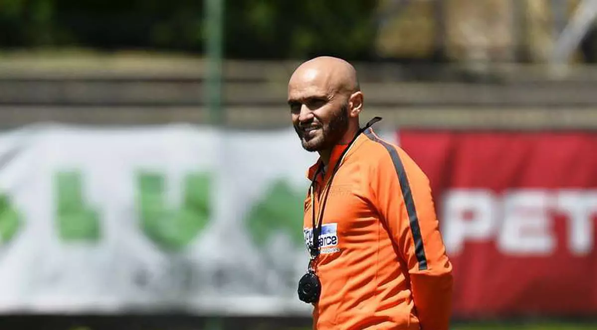 Spatafora a fost umilit de steliști