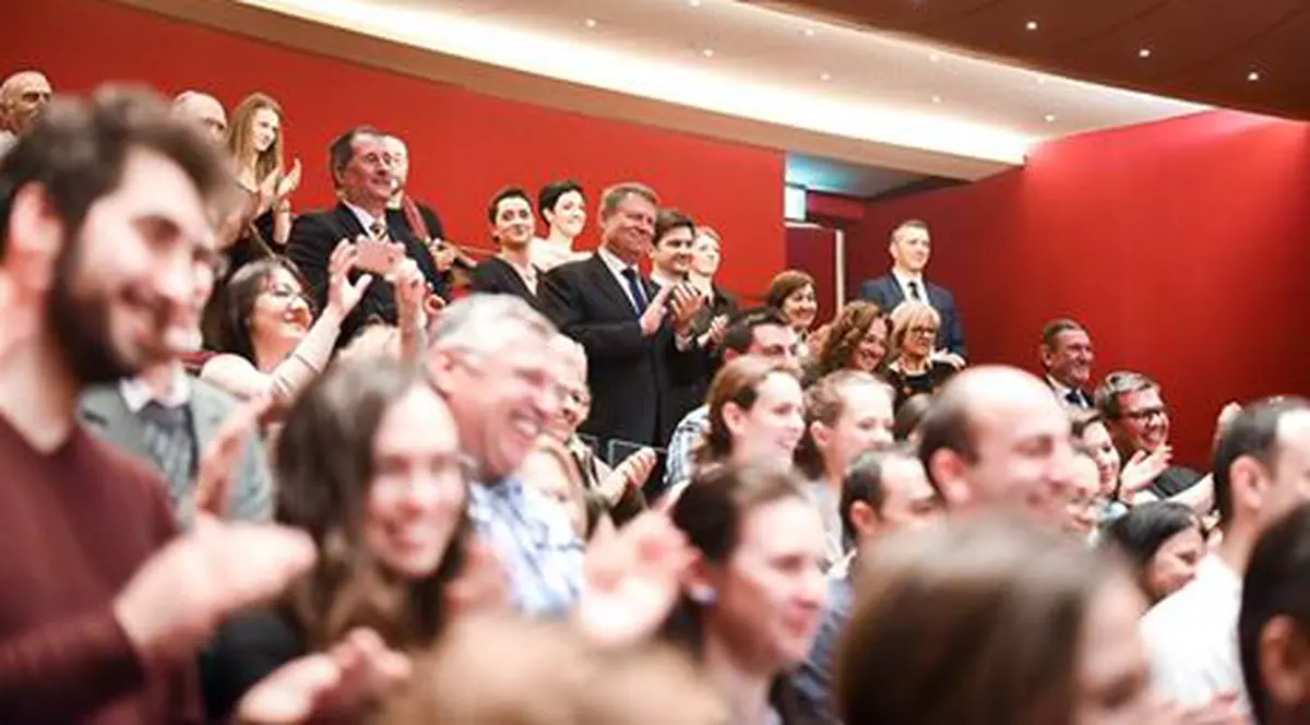 Președintele Iohannis, spectator la piesa ”Caramitru-Mălăele