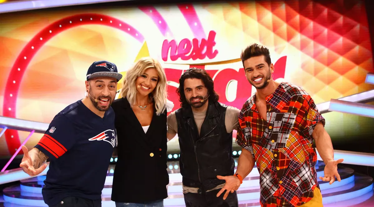 Șapte perechi de frați urcă pe scena de la Next Star. Dan Negru rămâne mască