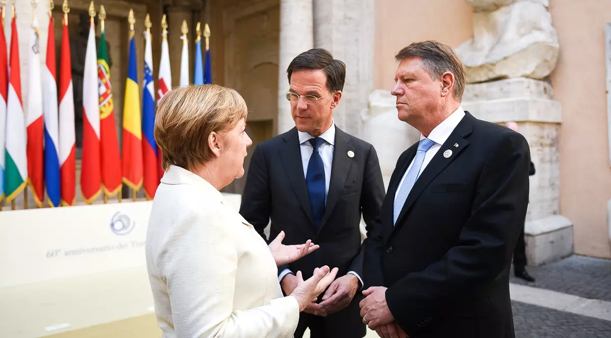 Klaus Iohannis pleacă luni în Germania