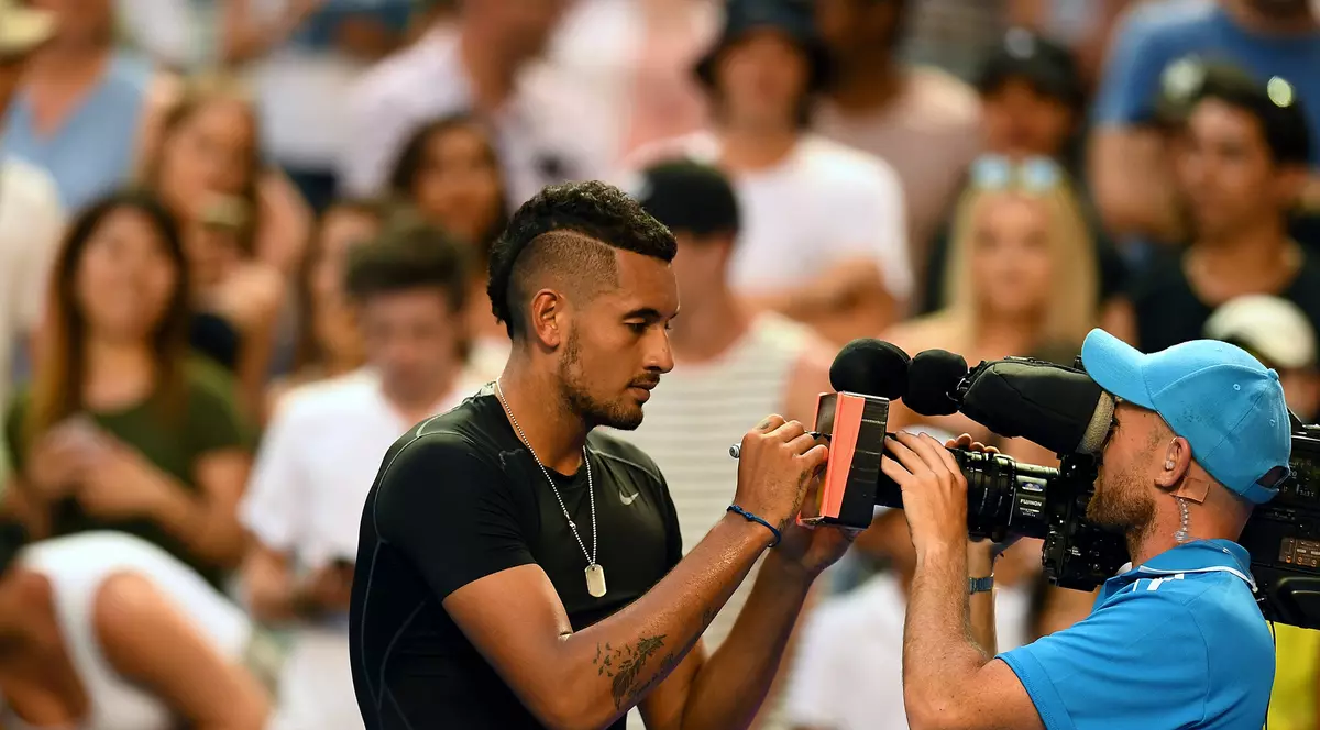 Nick Kyrgios a mâncat chipsuri în timpul unui meci de la Indian Wells