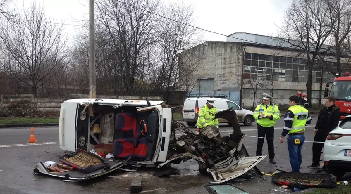 Accident mortal în Giurgiu. O persoană a decedat, alte patru au fost rănite